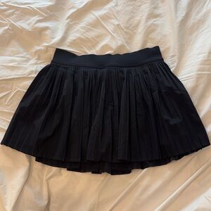 Lululemon Athletica Black Pleated Skirt